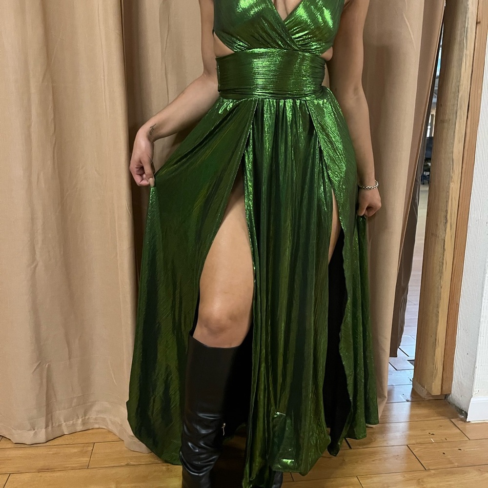 Fashion Nova Green Pleated Maxi Gown Halter Neck